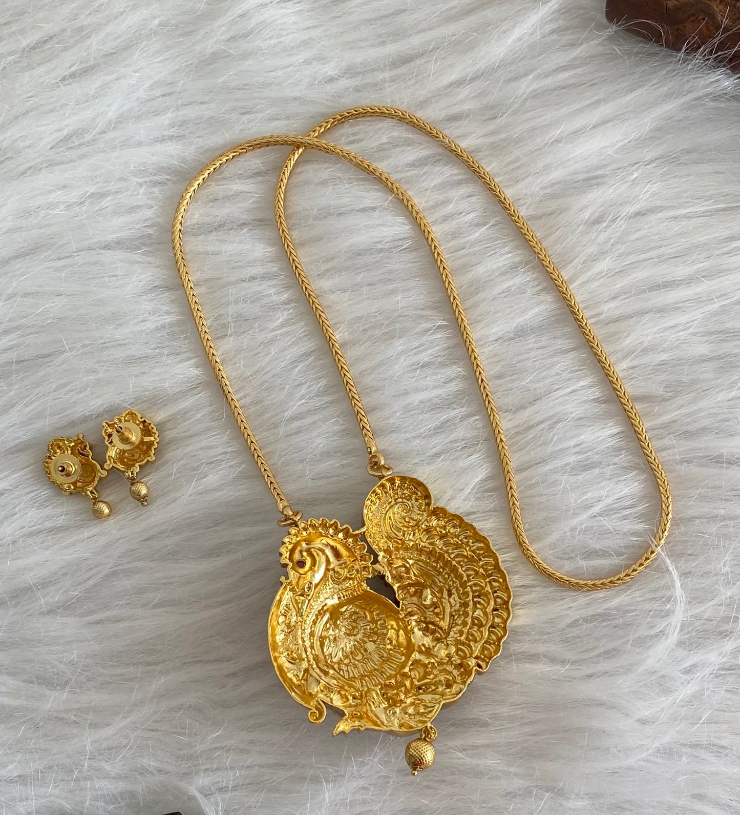 Antique gold tone 24 inches chain with annapakshi pendant set dj-54418