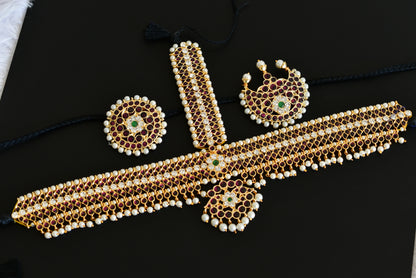 Gold tone precious kemp-green-white pearl head set with sun moon dj-52526