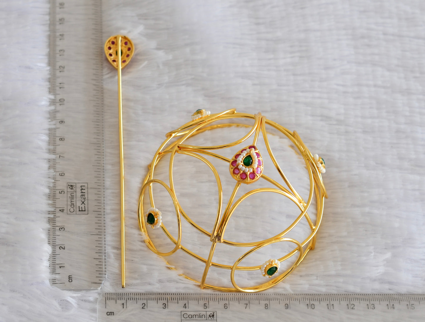 Gold tone kemp-green bun cage-hair accessory with stick Dj-52335