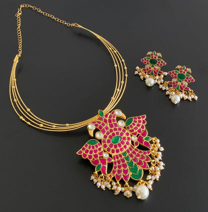 Gold tone kundan jadau ganda berunda pendant set with kanti chain dj-54181