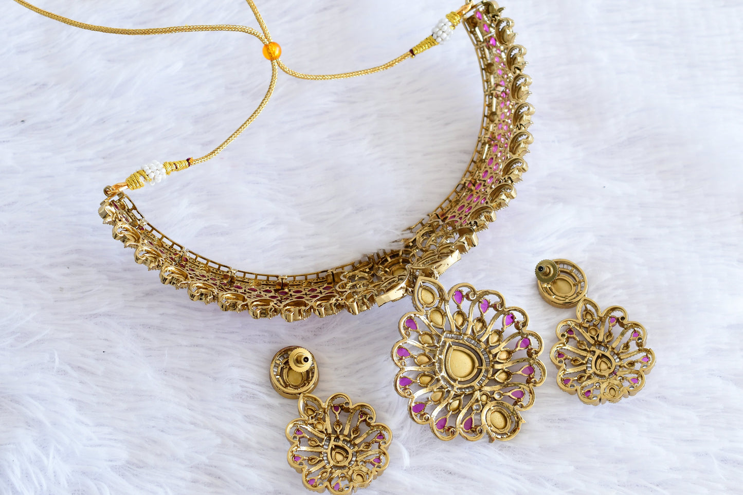 Antique gold tone ruby kundan flower choker necklace set dj-53027