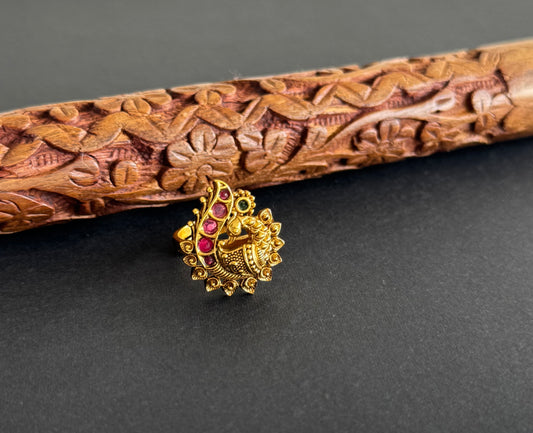 Antique gold tone kemp-green peacock adjustable finger ring dj-51401