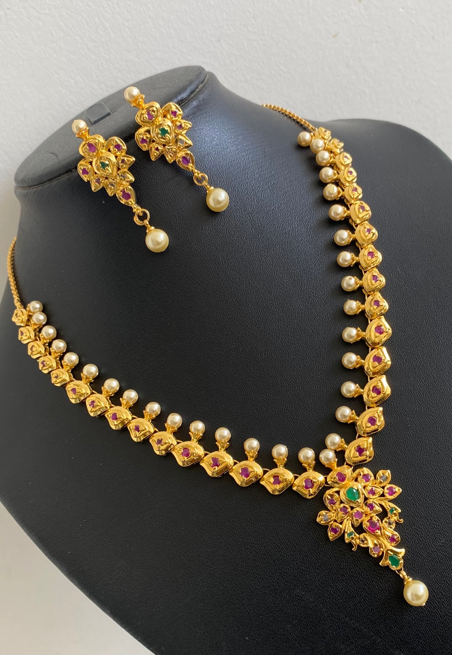 Gold tone ruby-green pearl necklace set dj-53832