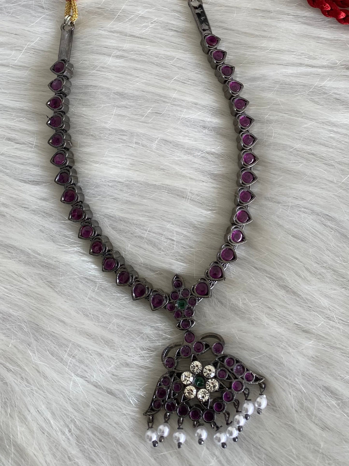 Black finish precious kemp-green pearl attigai/necklace dj-52284