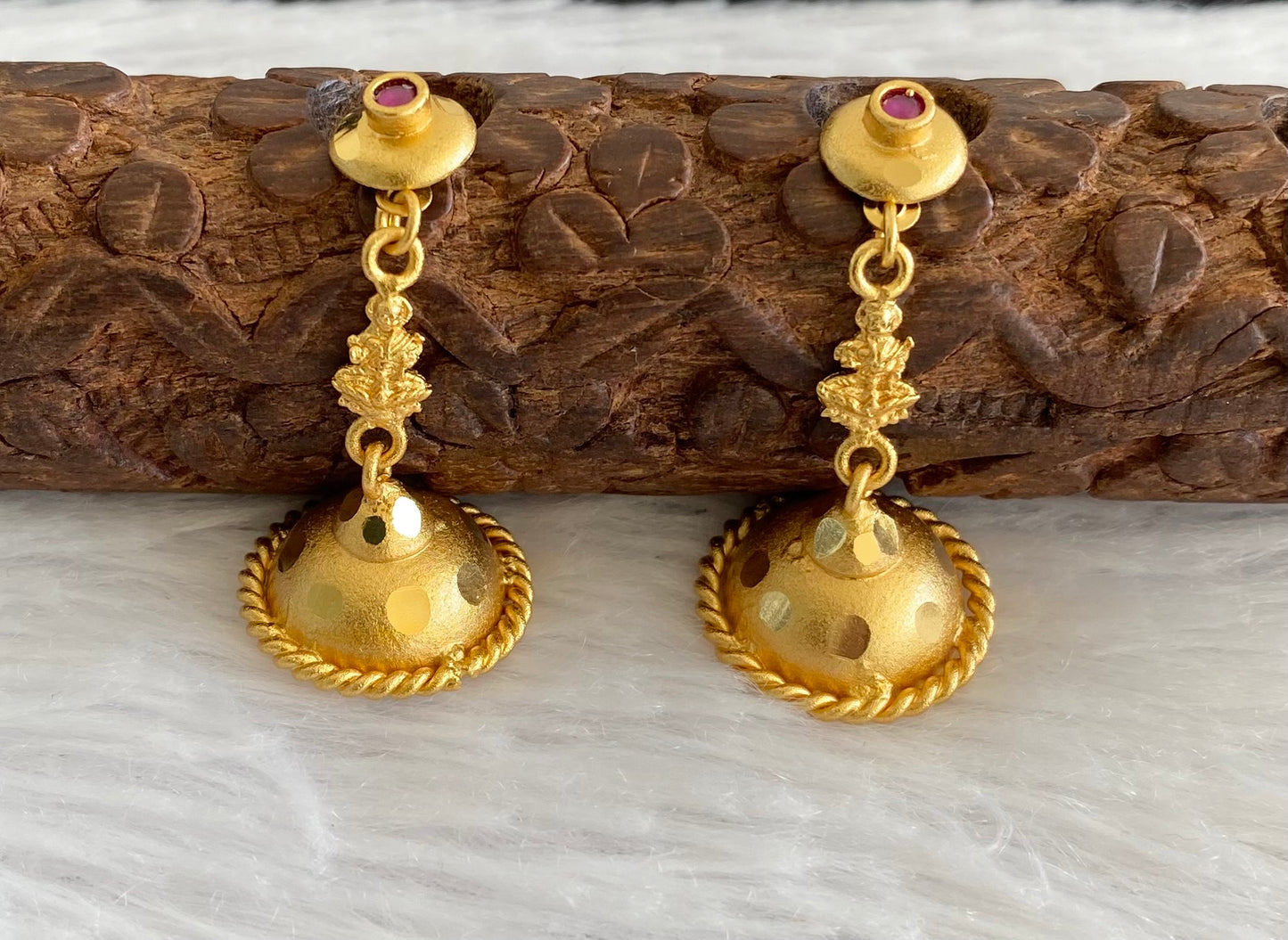 Matte finish ruby stone lakshmi jhumkka dj-53156