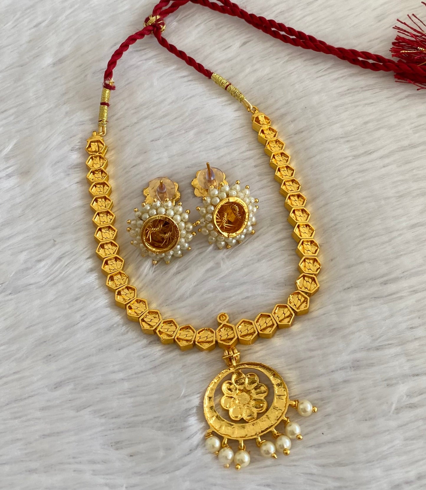 Gold tone kemp-green pearl flower necklace set dj-53514
