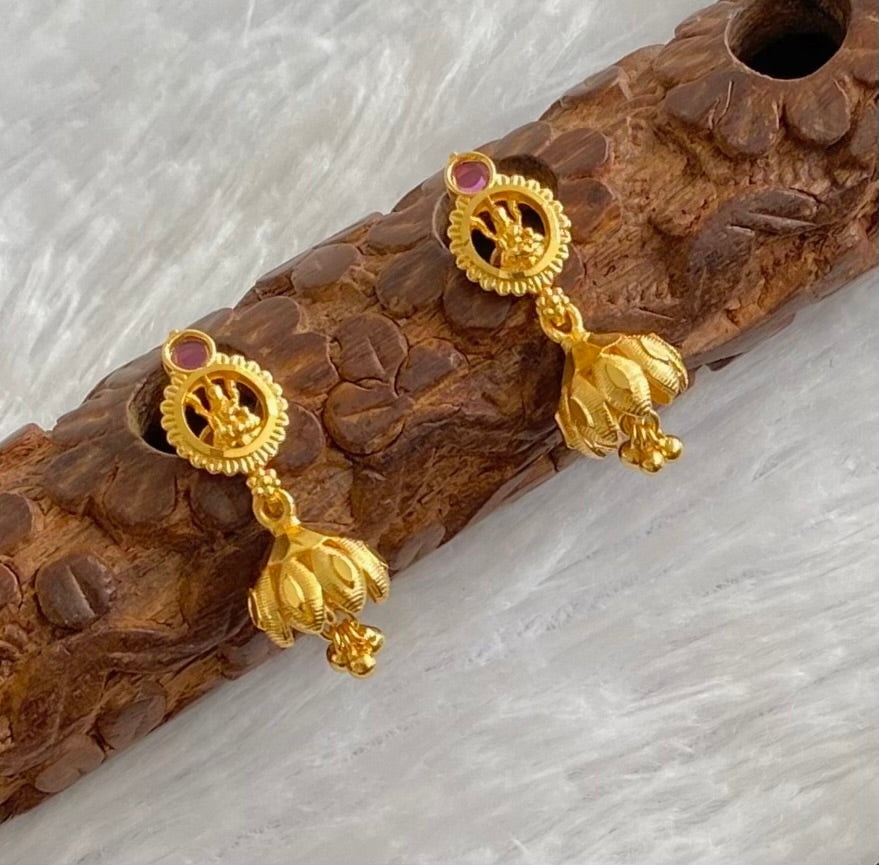 Gold tone pink stone small lakshmi lotus jhumkka dj-54404