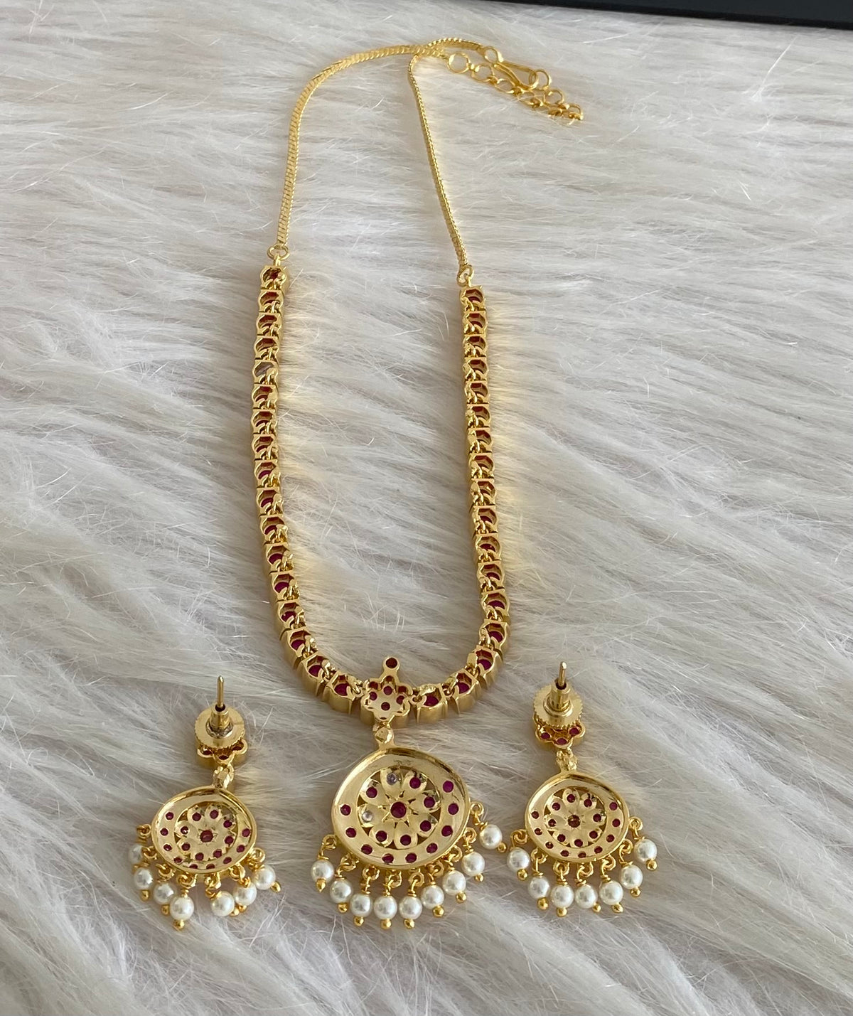 Gold tone south Indian style rani pink attigai set dj-34636