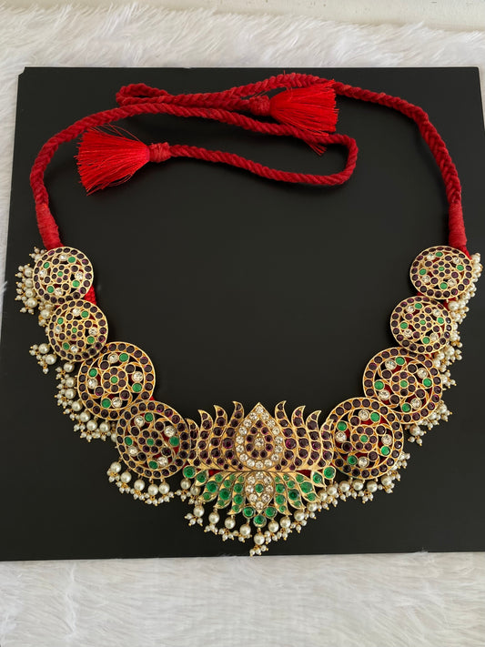 Gold tone precious kemp-green-white pearl round peacock lotus waist band dj-53376