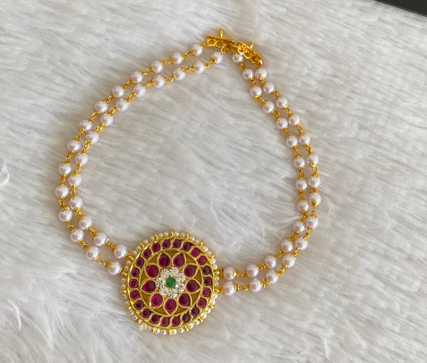 Gold tone semi precious kemp-green-white pearl choker dj-53697