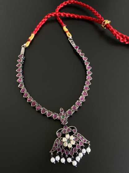 Black finish precious kemp-green pearl attigai/necklace dj-52284