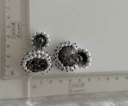 Black finish precious kemp-green pearl jhumkka dj-51447