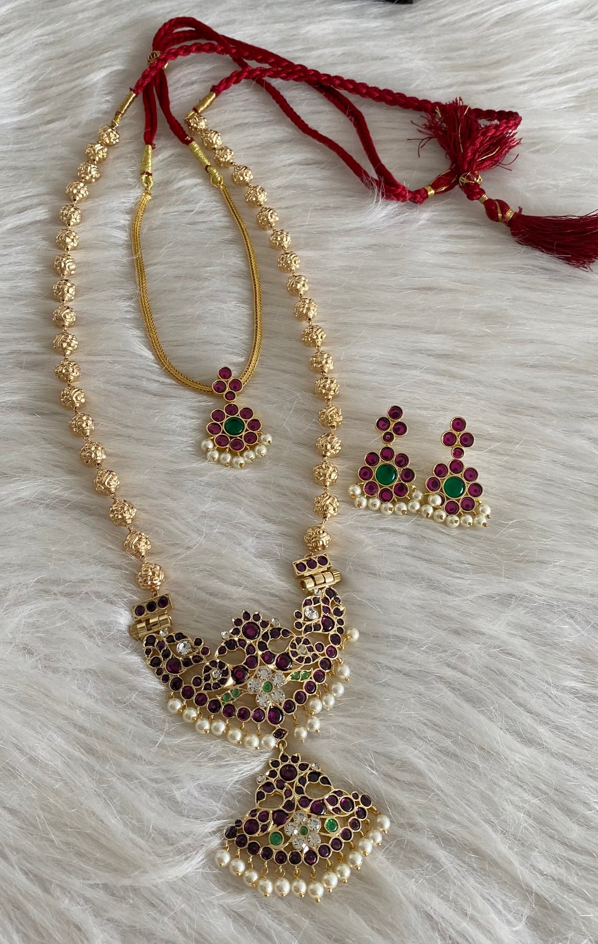 Gold tone precious kemp-green-white pearl peacock nakshi beaded combo set dj-54942