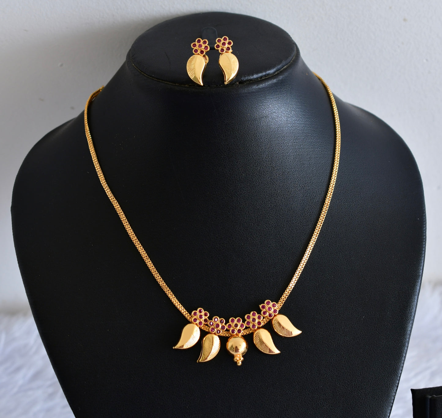 Gold tone pink flower stone mango necklace set dj-53047