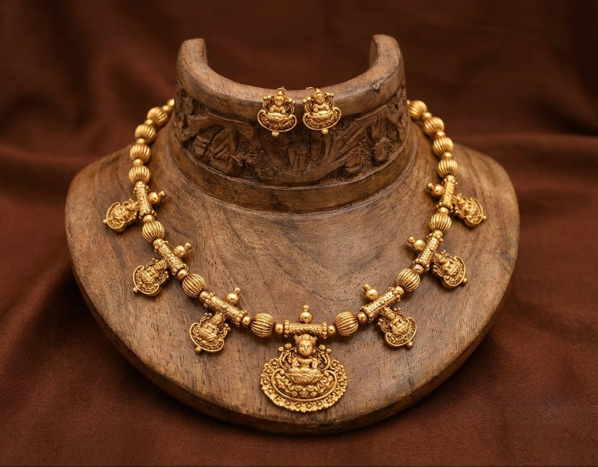 Antique matte lakshmi beaded necklace set dj-52741