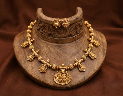 Antique matte lakshmi beaded necklace set dj-52741