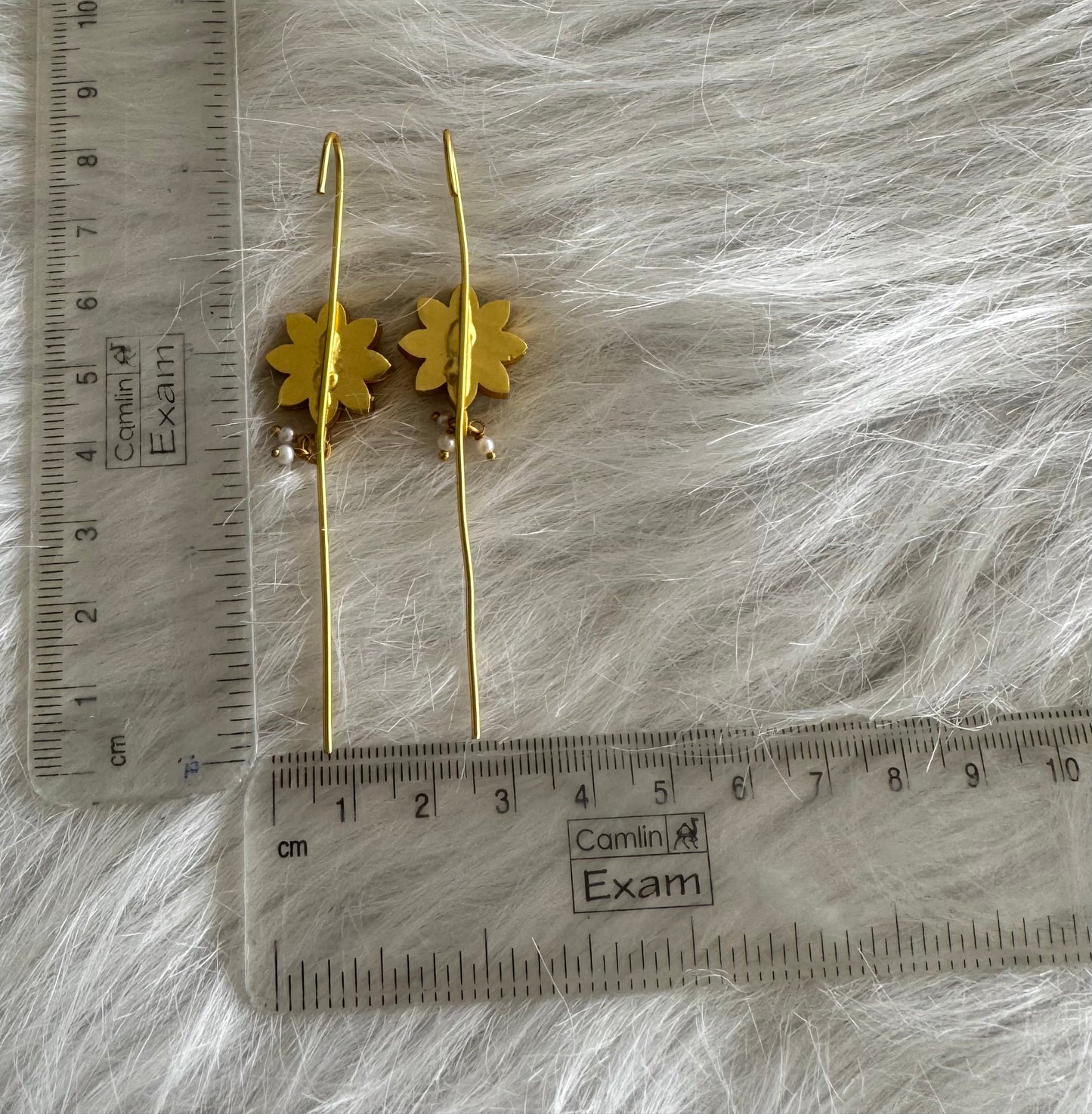 Gold tone pink-green kundan jadau flower bugadi needle earrings dj-51127