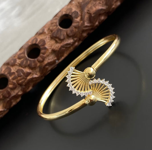 Two tone white stone adjustable kada/bangle Dj-53969