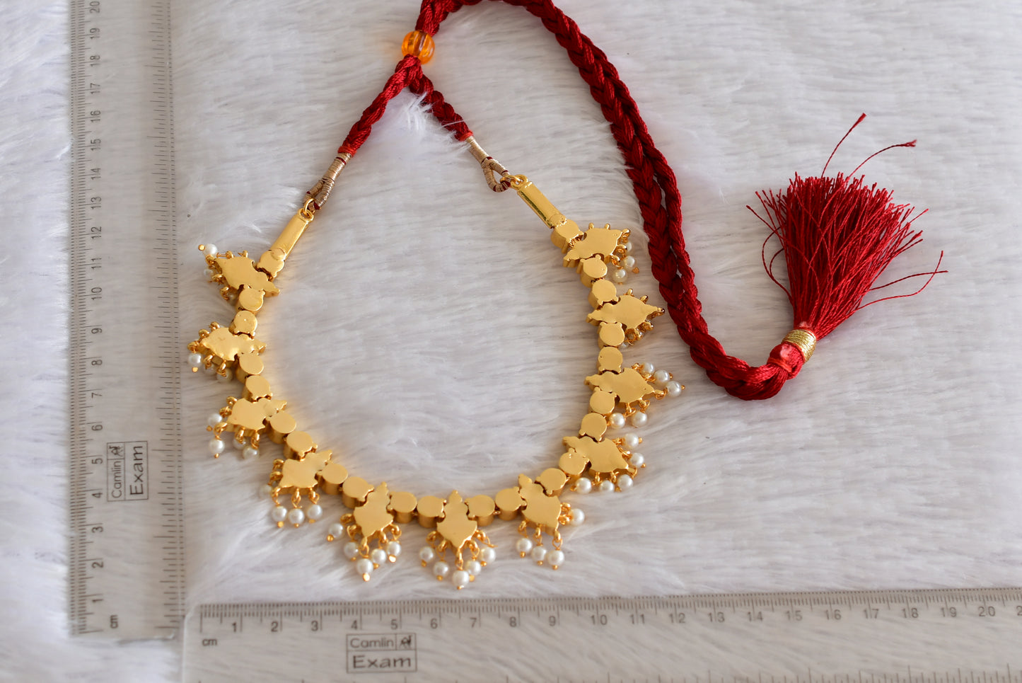 Gold tone precious kemp-green-white pearl necklace dj-52257