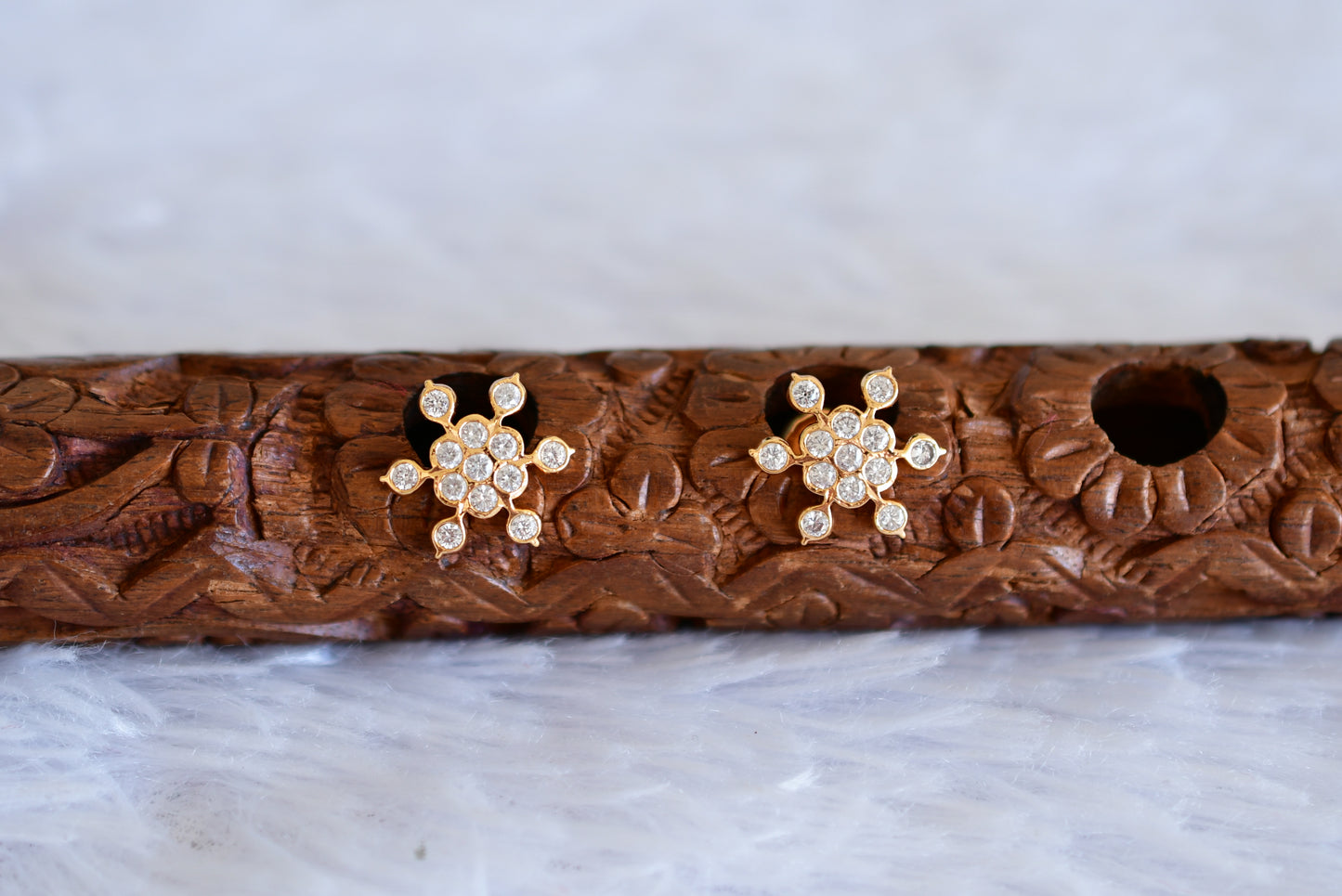 Gold tone AD white stone stud/earrings dj-52248