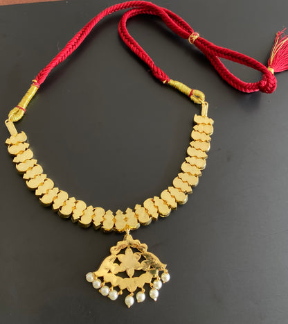 Gold tone semi precious kemp-green pearl mango necklace dj-53474