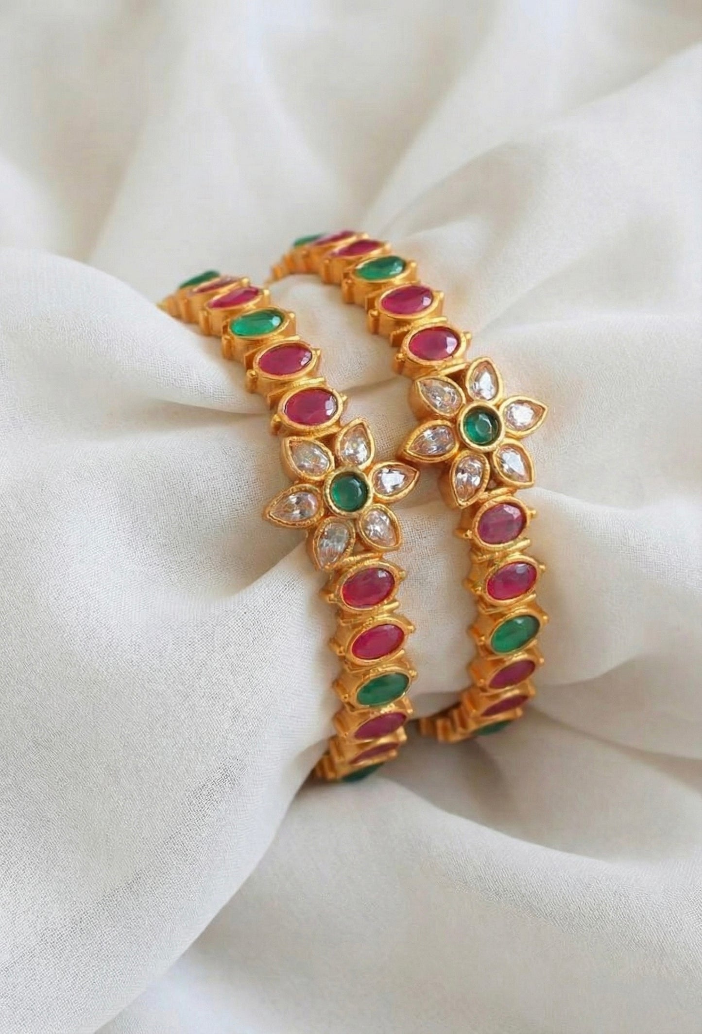 Gold tone ruby-emerald flower bangles(2.8) DJ23866