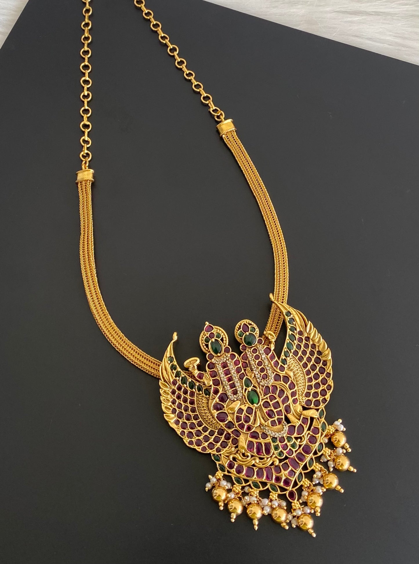 Antique gold tone kemp-green lakshmi-mahavishnu necklace dj-53849