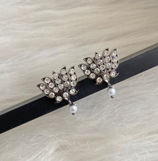 Black finish white stone lotus pearl stud/earrings dj-54686