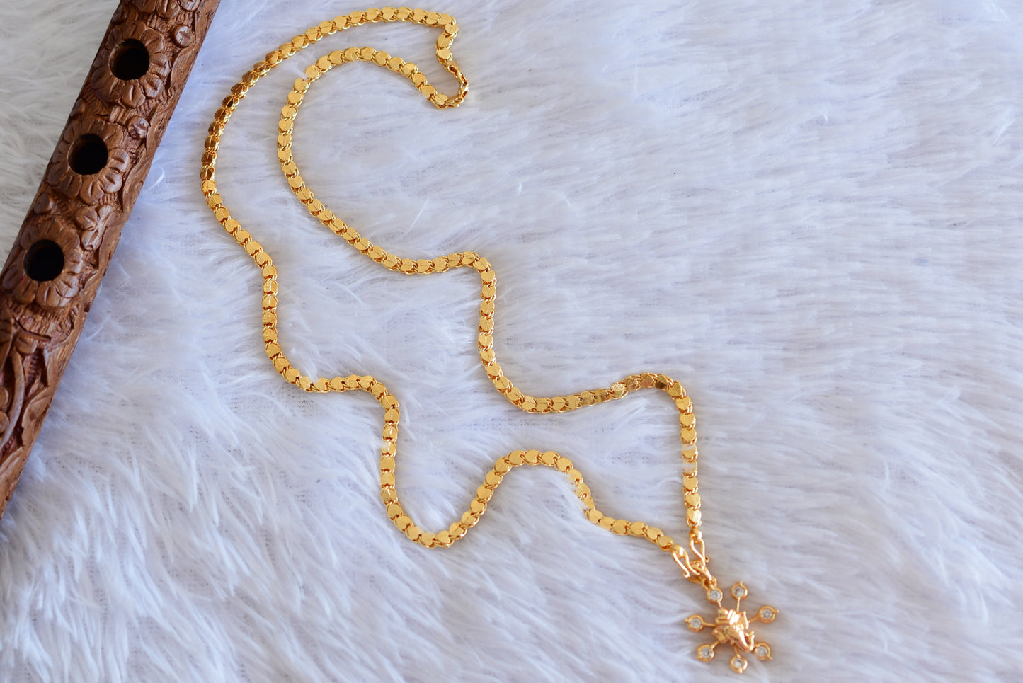 Gold tone 24 inches chain with AD Ganesha pendant dj-52250