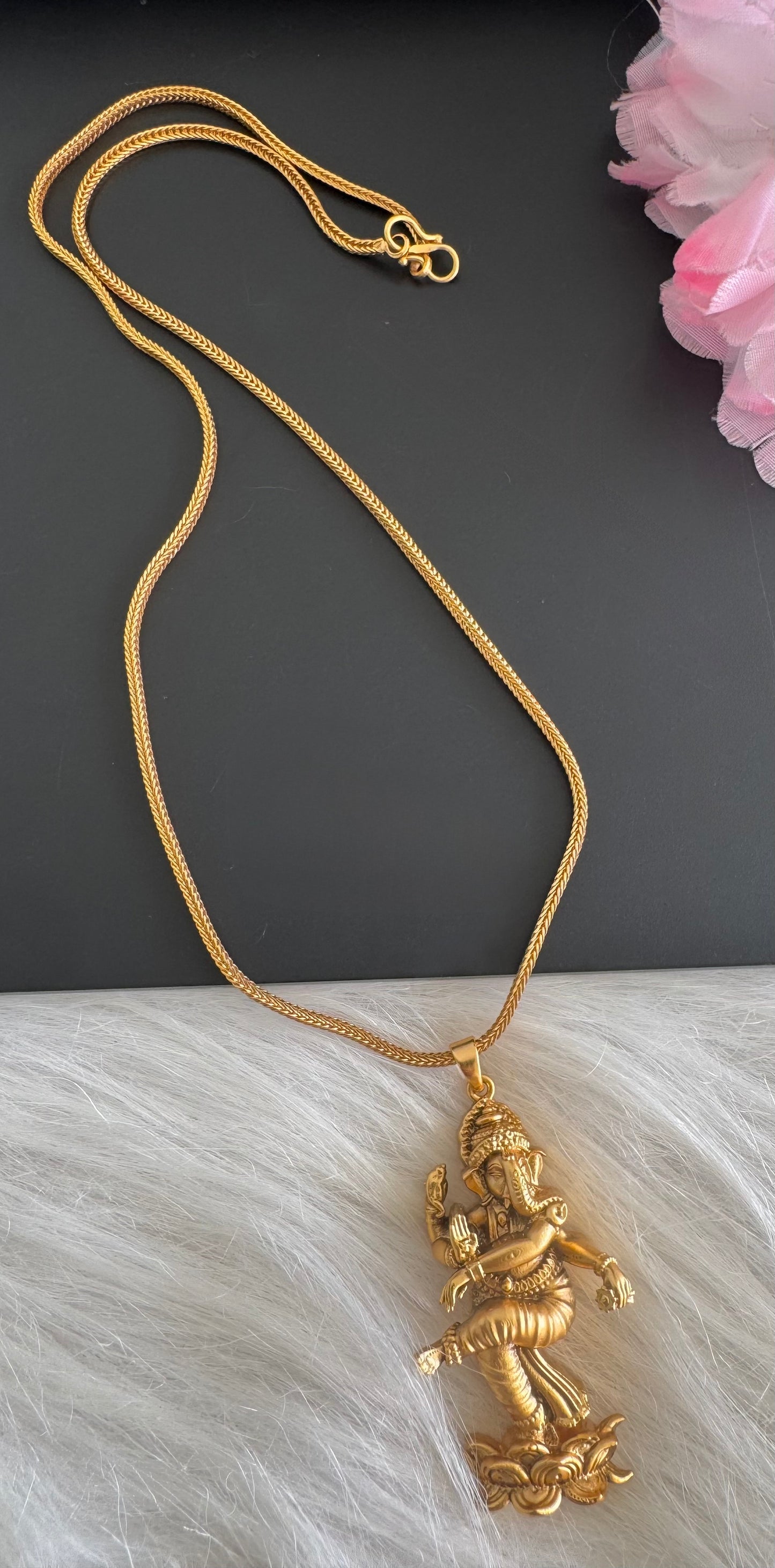 Matte finish 18 inches chain with Ganesha pendant dj-51231