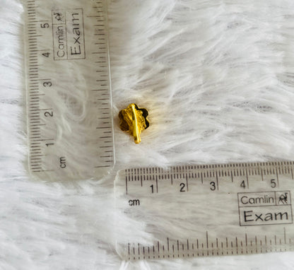 Gold tone white kundan jadau flower Nose Pin Dj-51422