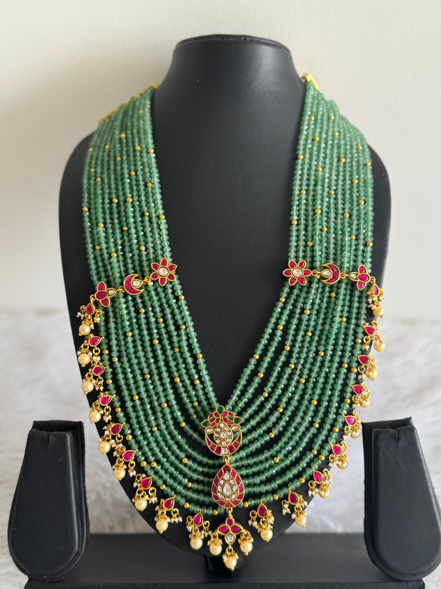 Matte finish pink-green-white kunan jadau agate layer green beaded haar dj-51555