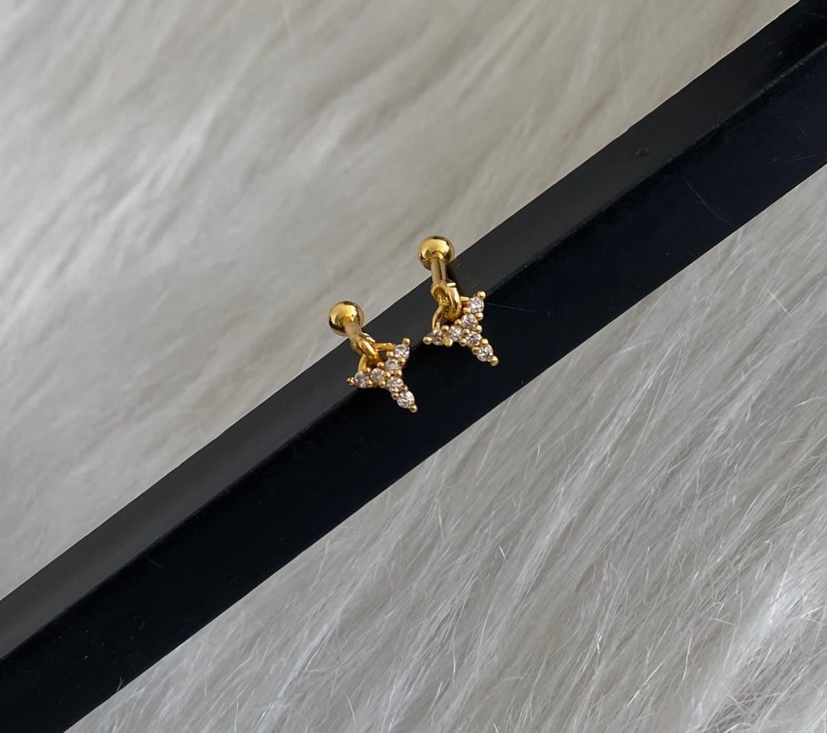 Gold tone cz white stone bugadi screw earrings dj-55129