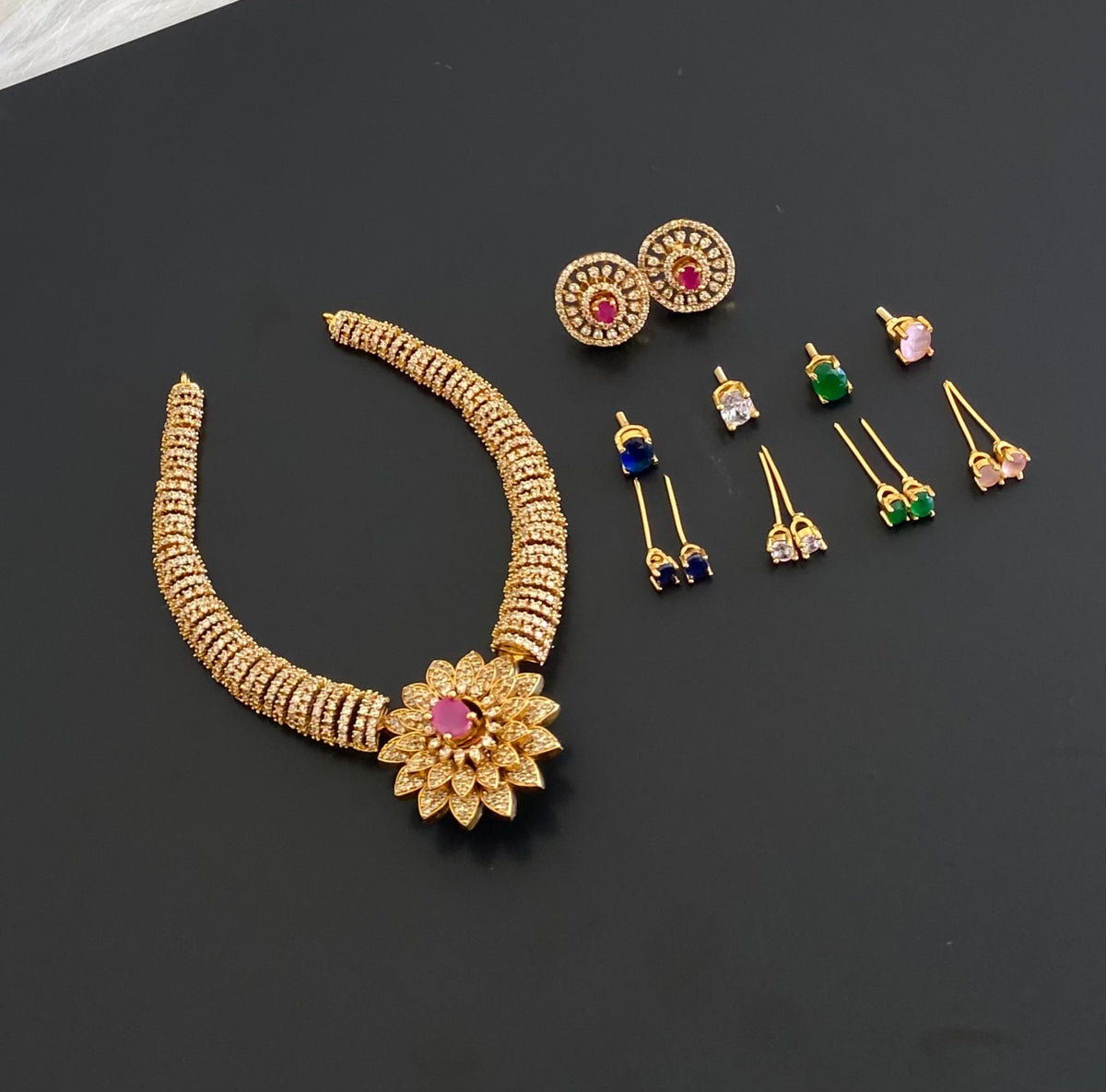 Antique gold tone cz white colour changeable flower necklace set dj-54752