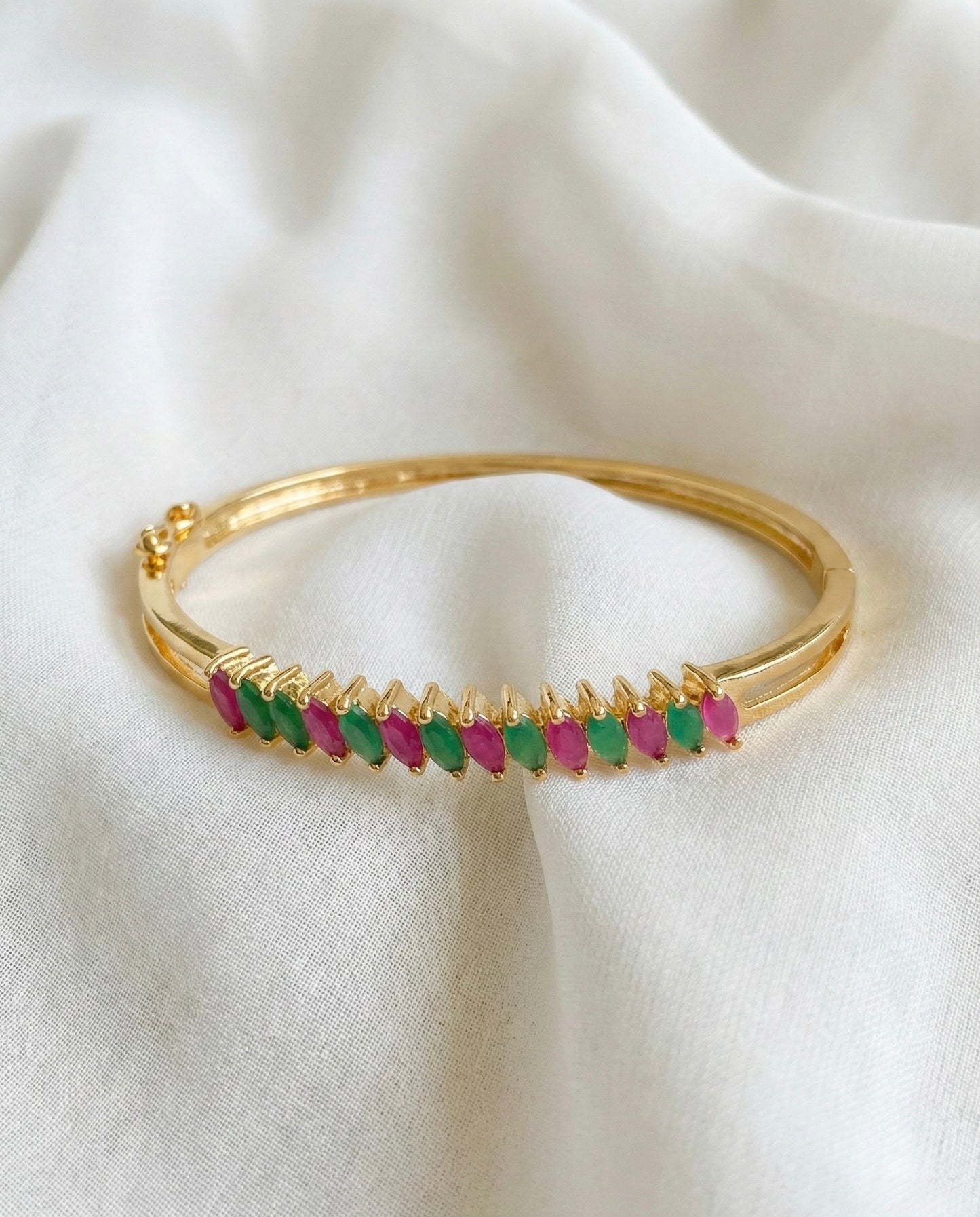 Gold tone AD ruby-emerald bracelet DJ17906