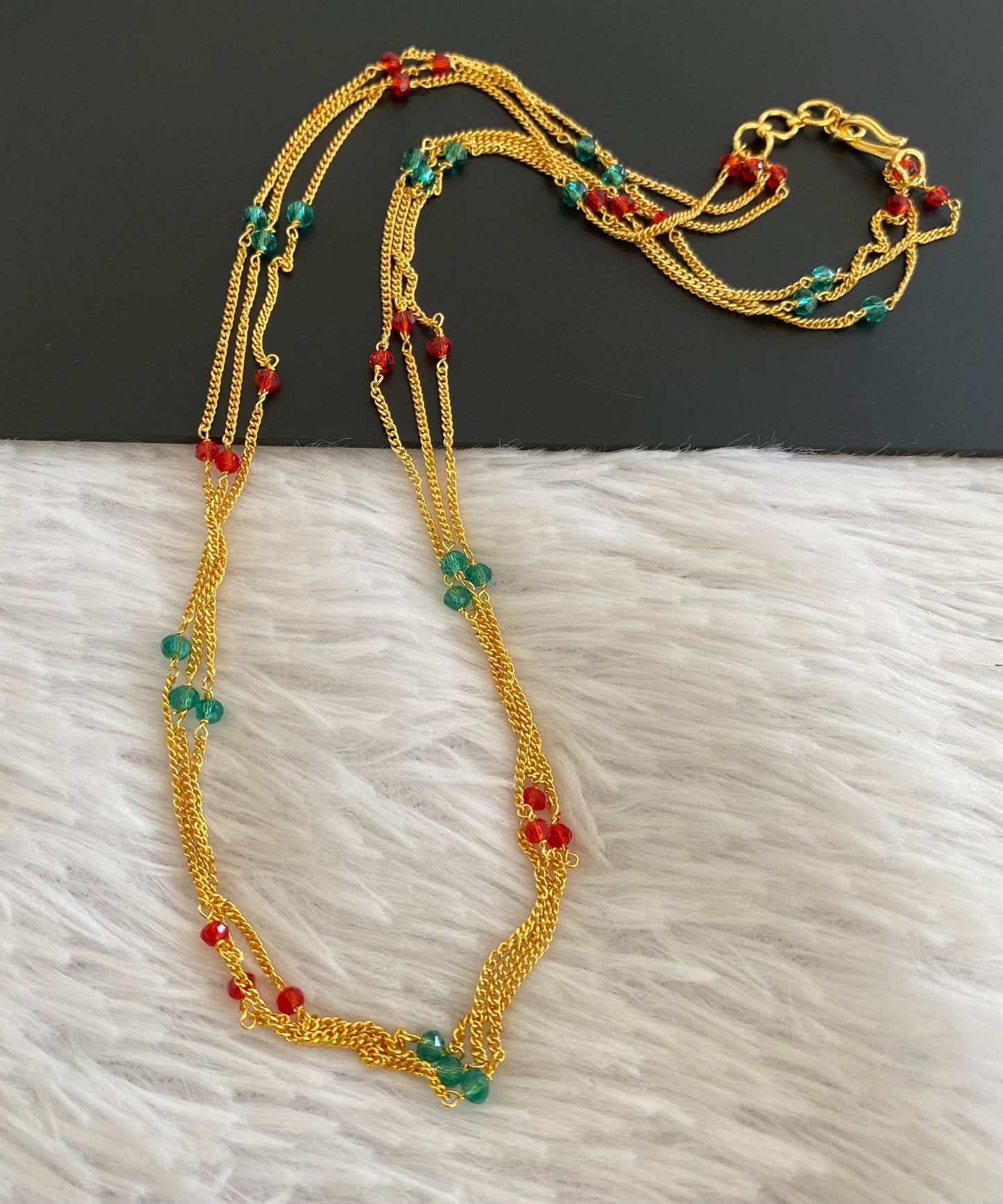 Gold tone 18 inches red-green beaded layer chain dj-52990