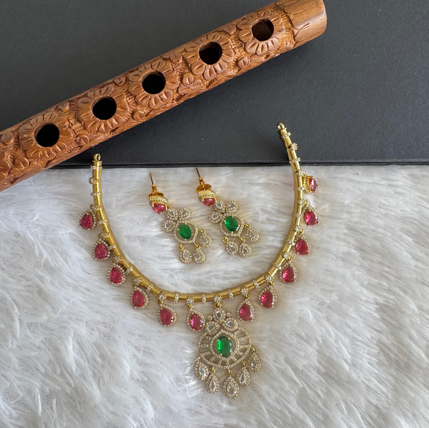 Antique gold tone cz magenta pink-green-white kante necklace set dj-52126