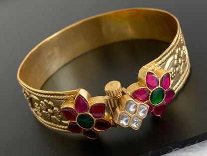 Matte finish pink-green-white Kundan jadau flower screw type kada(2.6) dj-53507