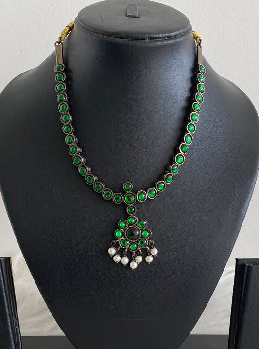 Black finish green stone pearl necklace dj-54617