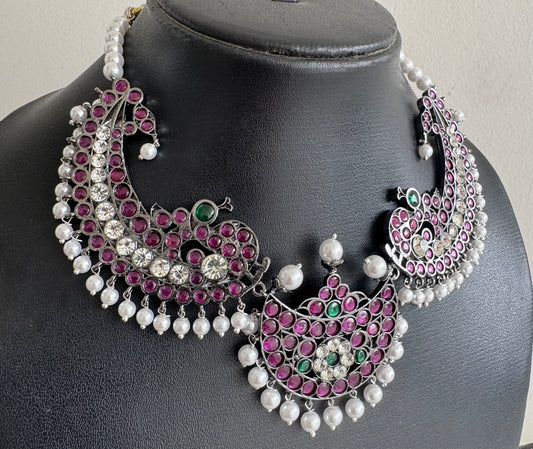 Black finish precious kemp pearl moon peacock necklace Dj-51171