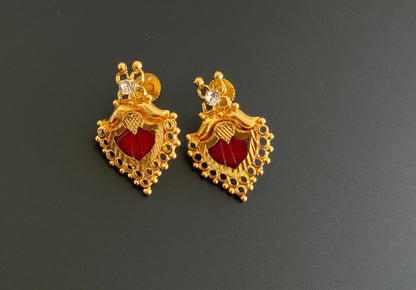 Gold tone red-white stone palakka kerala style stud/earrings dj-53120