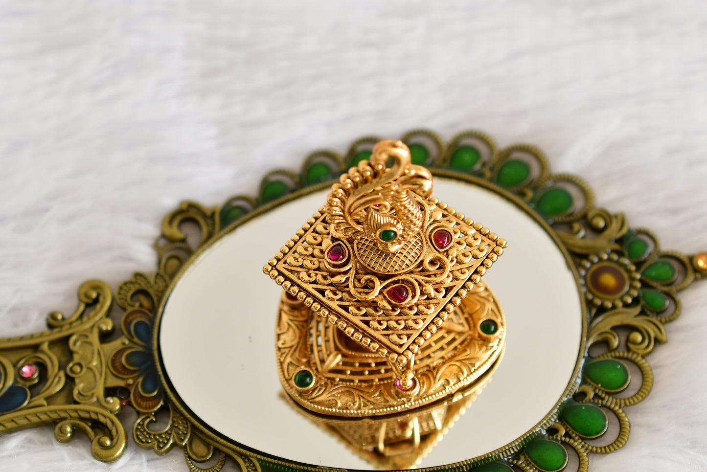 Antique gold tone kemp-green peacock kumkum box dj-52314
