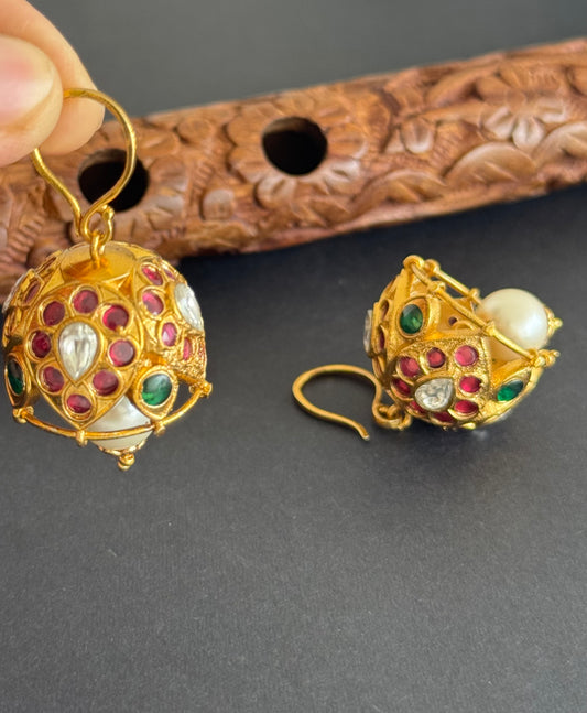 Matte finish kemp-green-white pearl hook mango jhumkka dj-52101