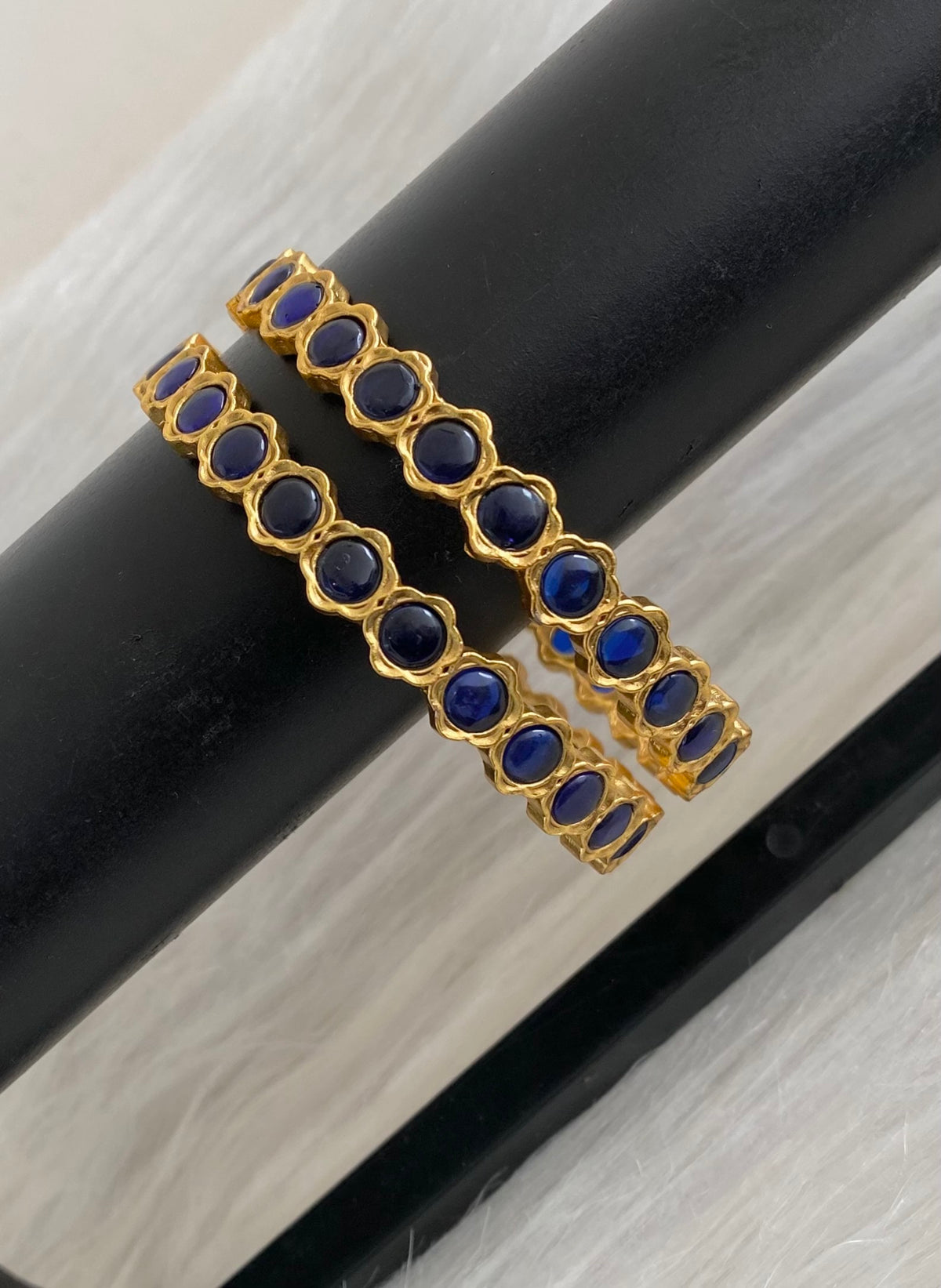 Antique gold tone blue stone bangles(2.8) dj-55161