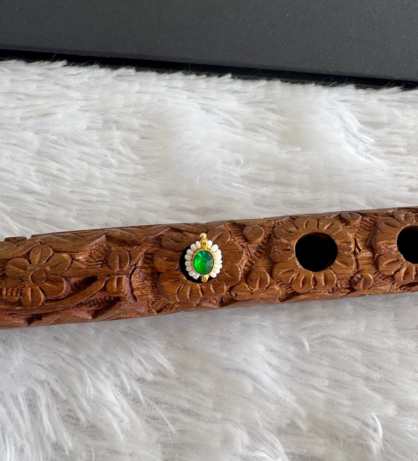 Gold tone green pearl oval kundan jadau flower Nose Pin Dj-51427