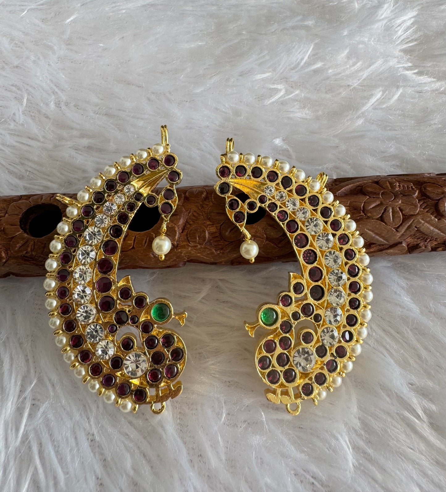 Gold tone precious kemp-green pearl khanpool peacock earrings dj-51449