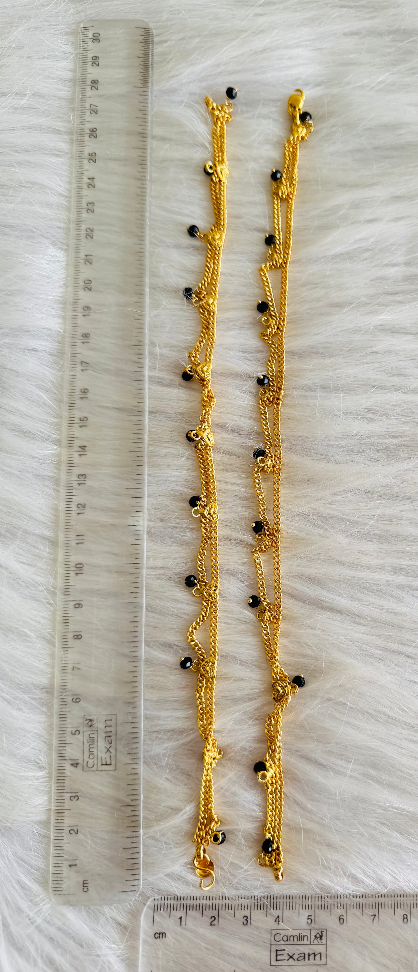 Gold tone 10.5 inches black beaded anklets dj-51312