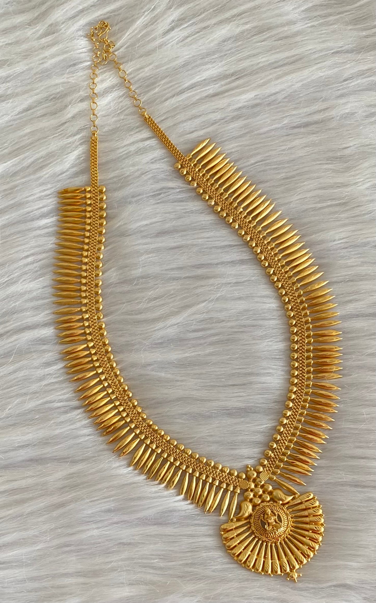 Gold tone kerala style mulla mottu lakshmi haar dj-54141