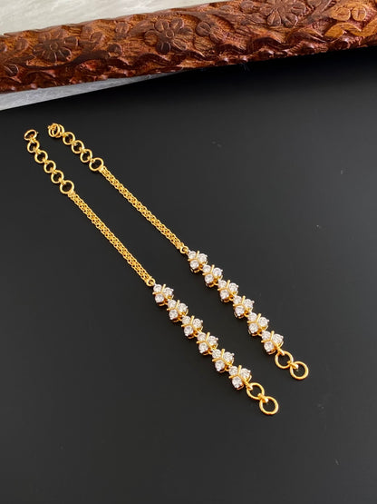 Gold tone white stone ear side chain dj-55888