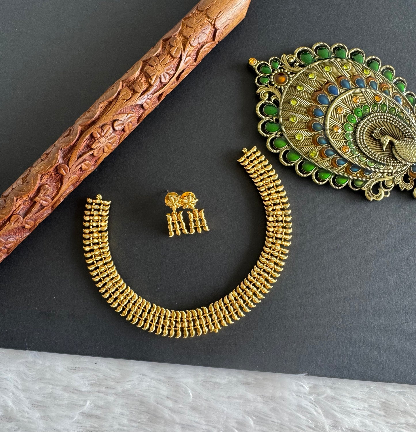 Antique gold tone mango necklace set dj-52135